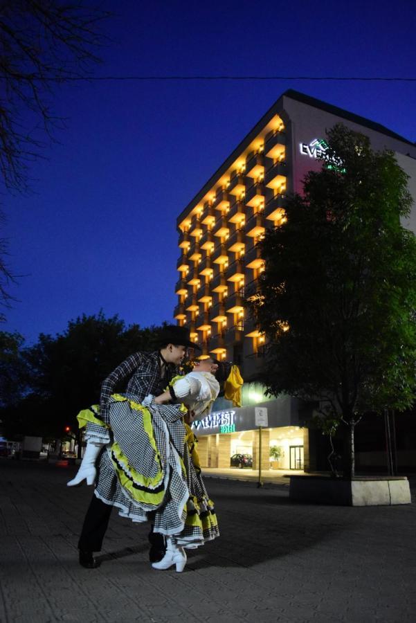 Everest Ciudad Victoria Exterior foto