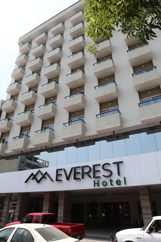 Everest Ciudad Victoria Hotel Exterior foto