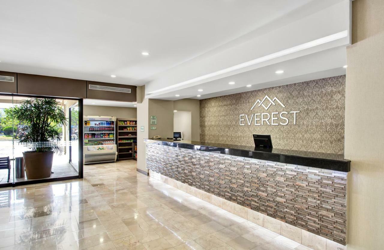 Everest Ciudad Victoria Exterior foto